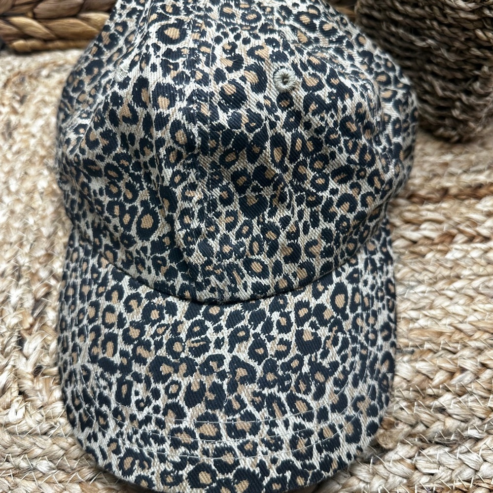 LEOPARD HAT by Arlin